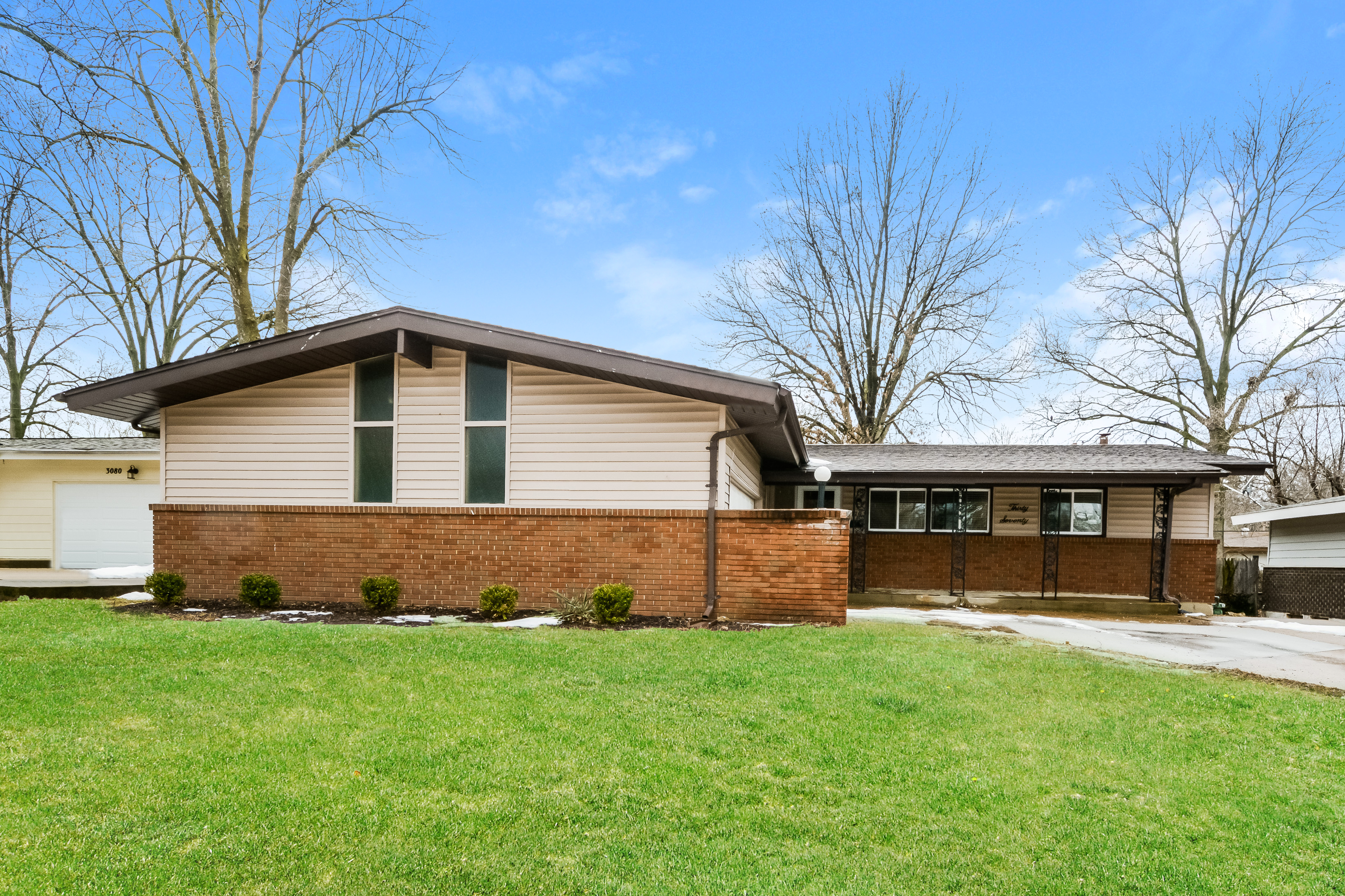 3070 NEWGATE DR FLORISSANT, MO 63033
